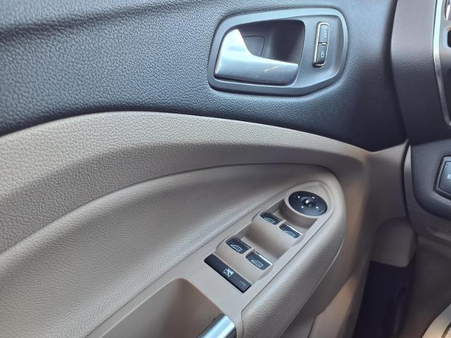 2013 Ford C-MAX - $8,888