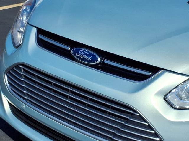 2013 Ford C-MAX - $8,888
