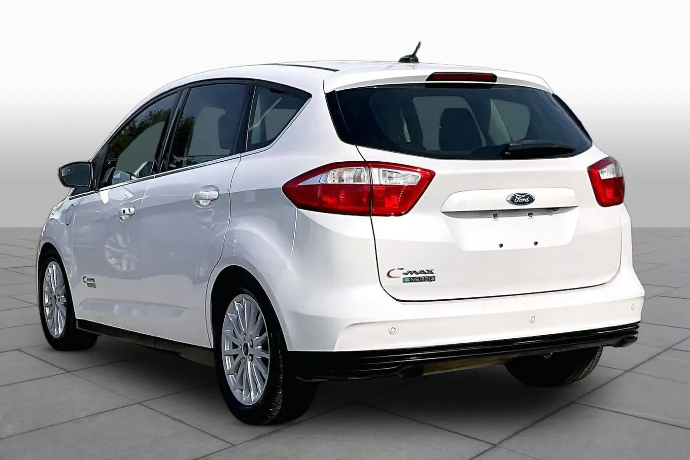 2015 Ford C-MAX - $5,891