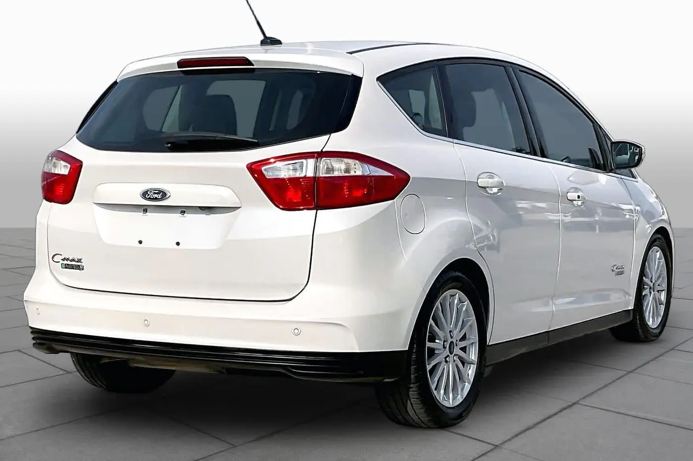 2015 Ford C-MAX - $5,891
