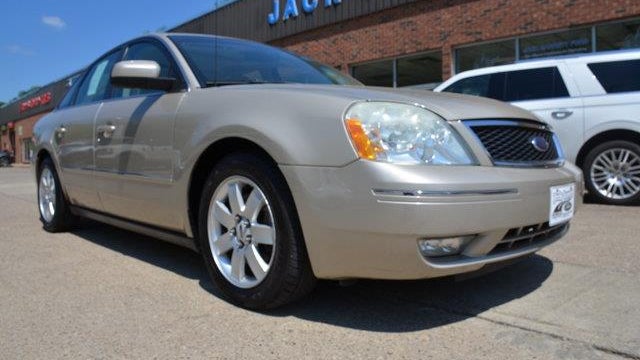 Preowned 2006 Ford Five Hundred SEL for Sale