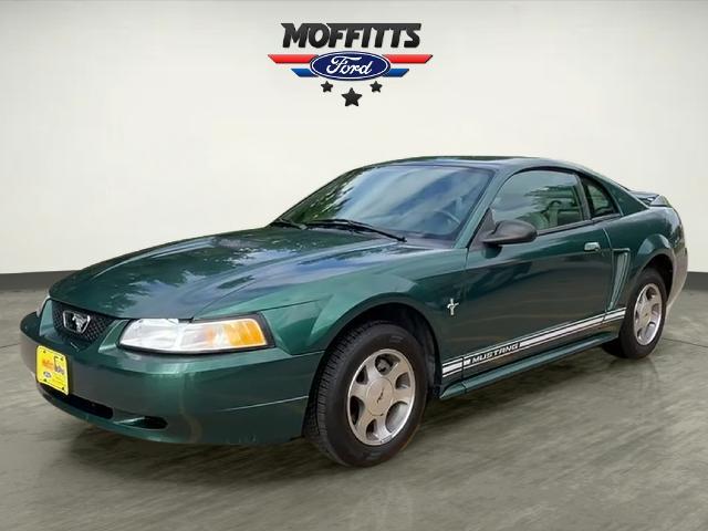 2000 Ford Mustang