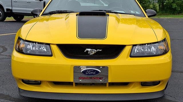 2004 Ford Mustang Mach 1 Premium