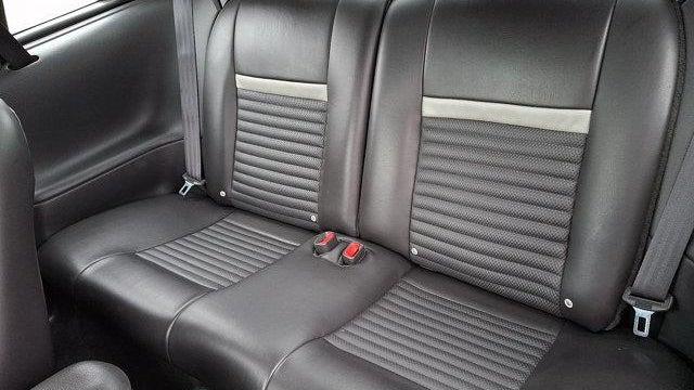 2004 Ford Mustang Mach 1 Premium