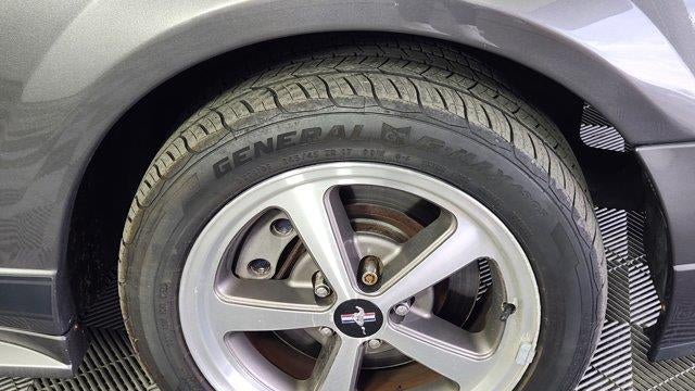 2004 Ford Mustang Mach 1 Premium