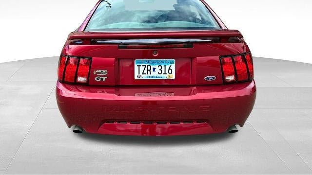 2004 Ford Mustang GT Deluxe