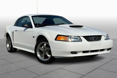 2003 Ford Mustang GT Deluxe 2DR Fastback