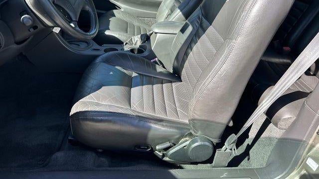 2001 Ford Mustang Bullitt