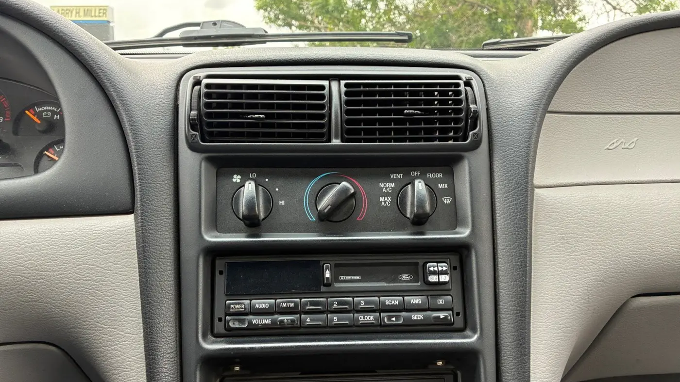 1998 Ford Mustang Base