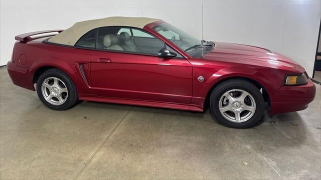 2004 Ford Mustang Deluxe