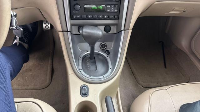 2004 Ford Mustang Deluxe