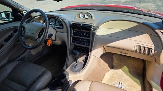 2000 Ford Mustang GT