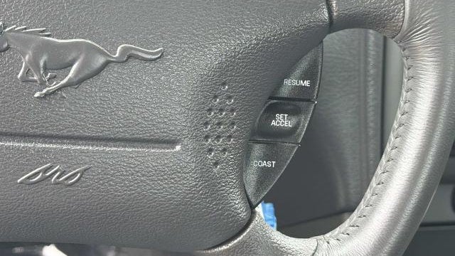 2003 Ford Mustang GT Deluxe
