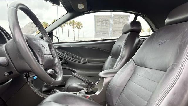 2003 Ford Mustang GT Deluxe