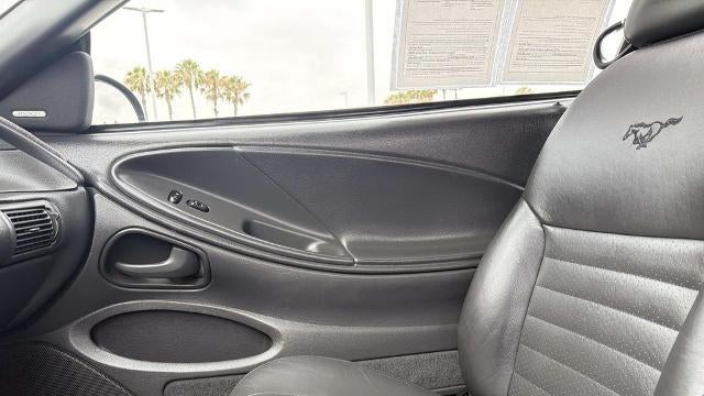 2003 Ford Mustang GT Deluxe
