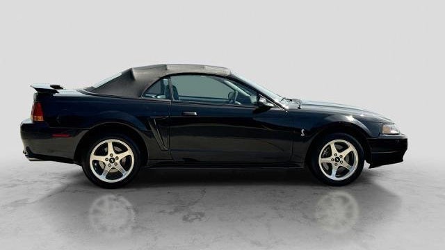 2001 Ford Mustang SVT Cobra Base