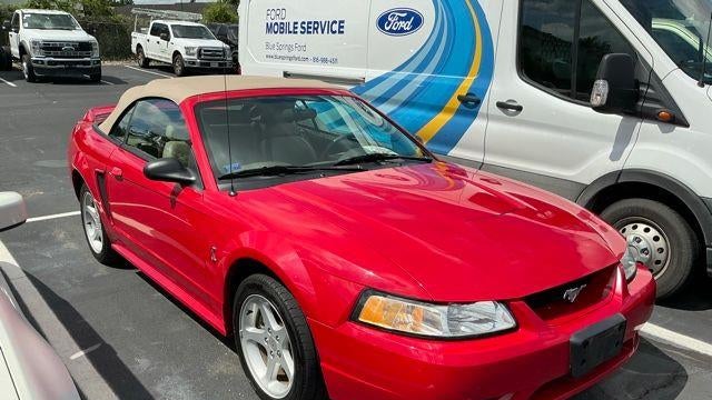 1999 Ford Mustang SVT Cobra Base