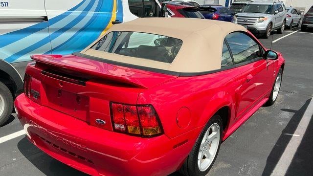 1999 Ford Mustang SVT Cobra Base