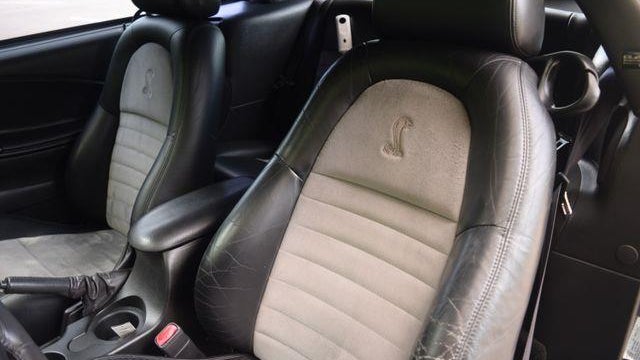2001 Ford Mustang SVT Cobra Base