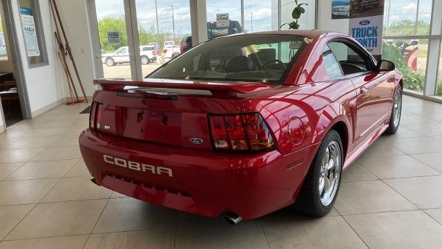 2001 Ford Mustang SVT Cobra Base