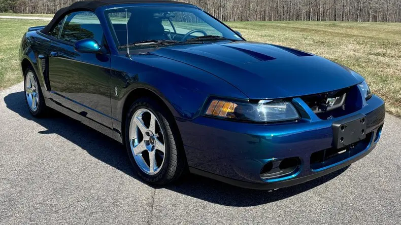 2004 Ford Mustang SVT Cobra Base