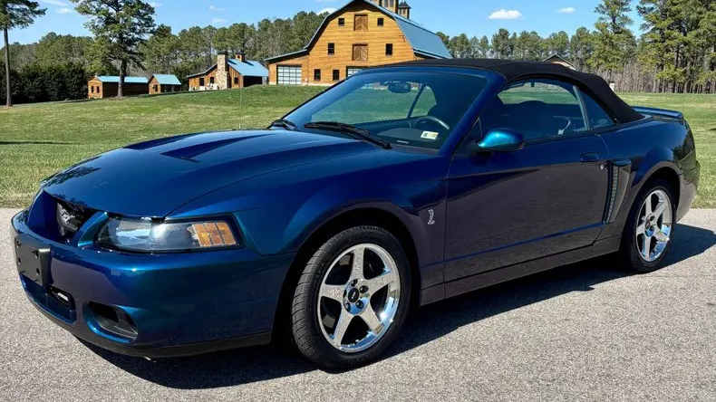 2004 Ford Mustang SVT Cobra Base