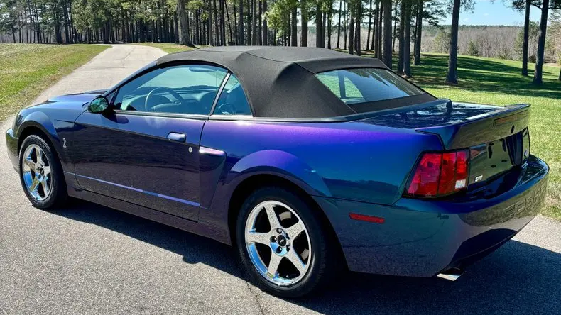 2004 Ford Mustang SVT Cobra Base