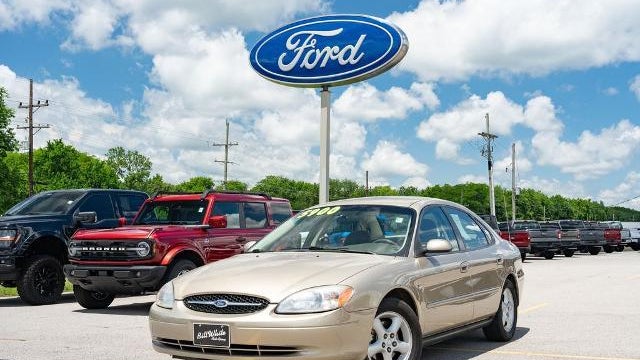 2001 Ford Taurus SES
