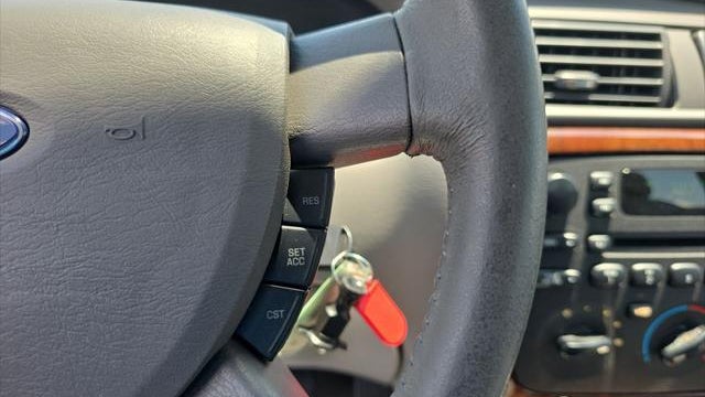 2007 Ford Taurus SEL