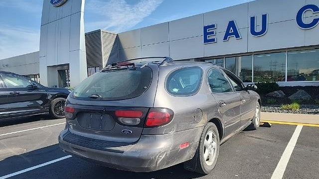 2003 Ford Taurus SE