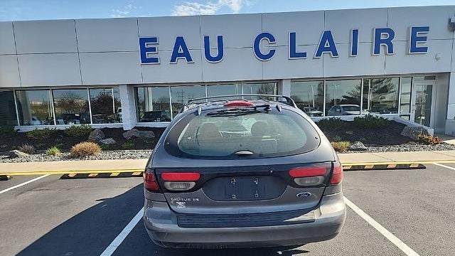 2003 Ford Taurus SE