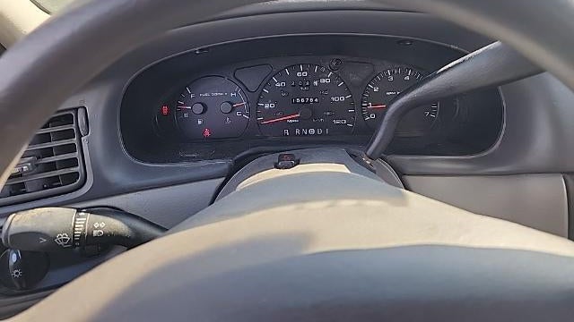 2003 Ford Taurus SE