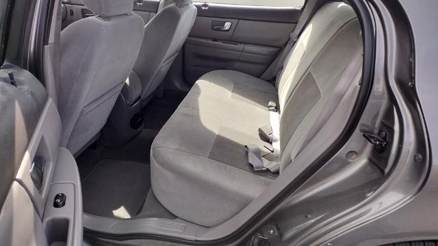 2003 Ford Taurus SE