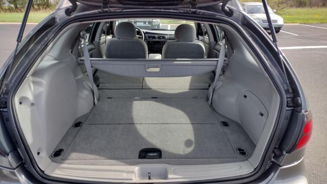 2003 Ford Taurus SE