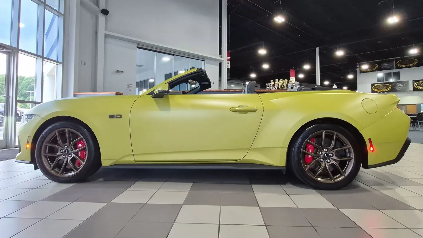 2025 Ford Mustang GT Premium