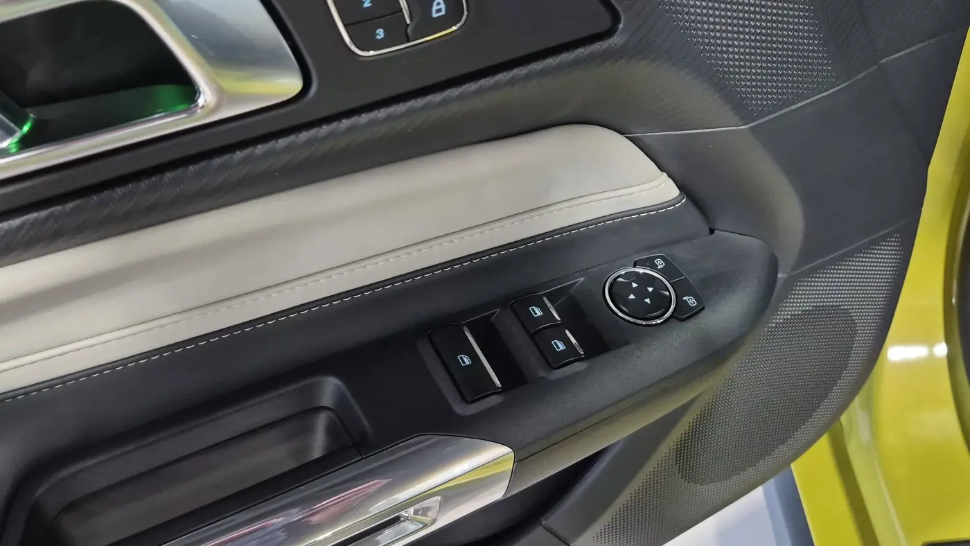 2025 Ford Mustang GT Premium