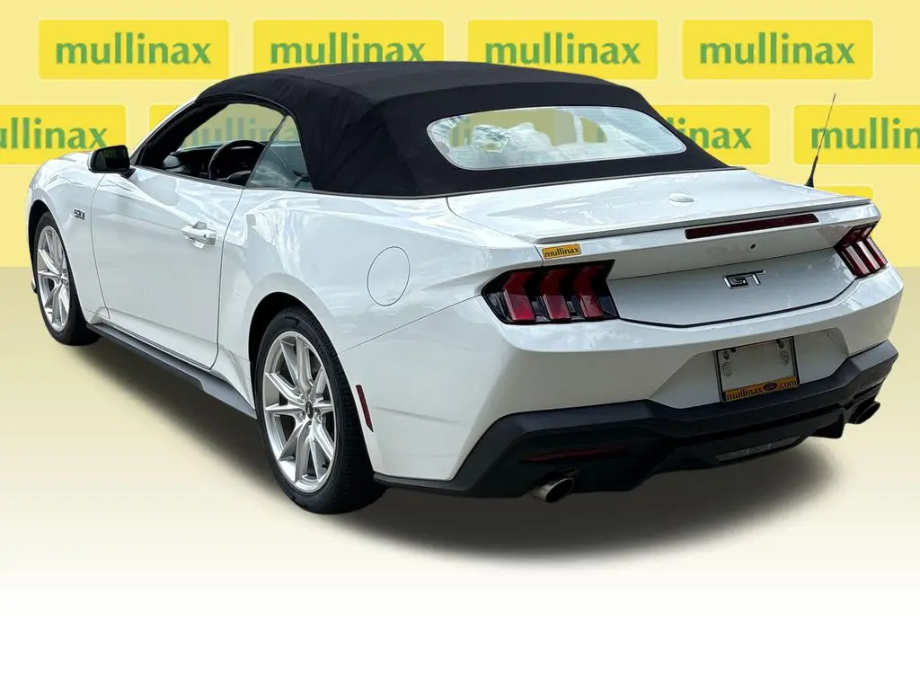 2024 Ford Mustang - $39,000