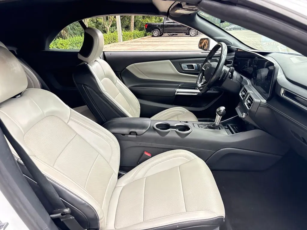 2024 Ford Mustang - $39,000