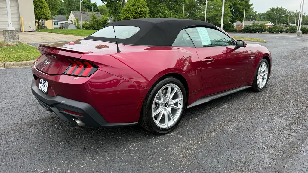 2025 Ford Mustang GT Premium