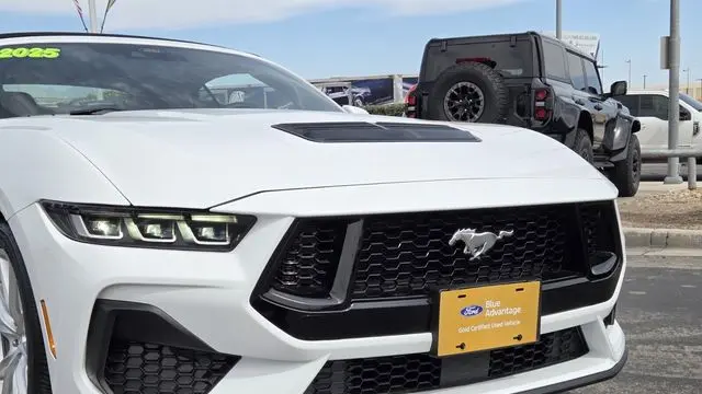 2025 Ford Mustang GT Premium