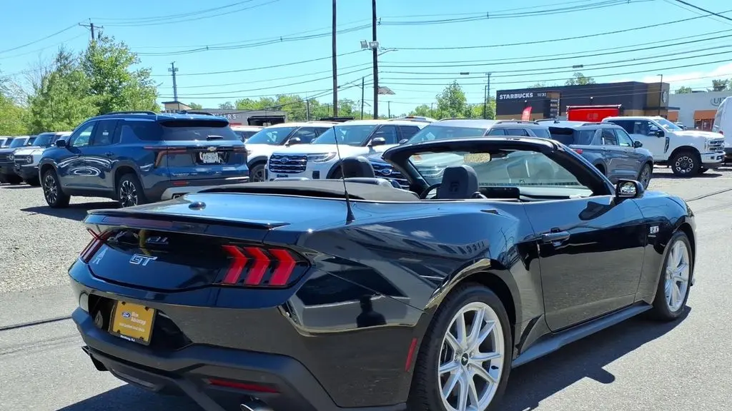 2024 Ford Mustang GT Premium