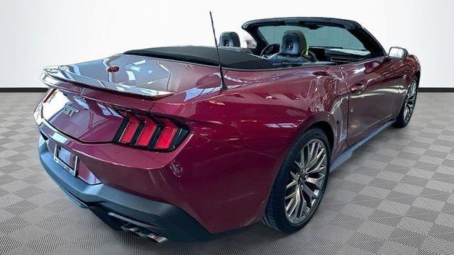 2025 Ford Mustang GT Premium