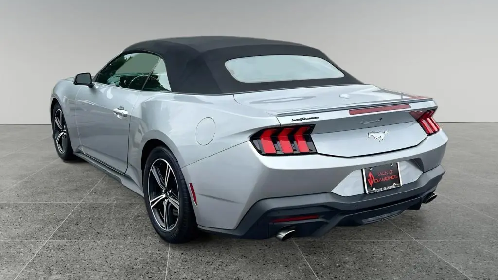 2024 Ford Mustang EcoBoost