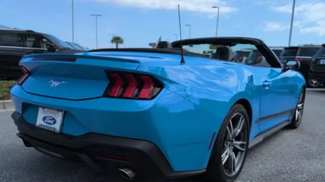 2024 Ford Mustang EcoBoost