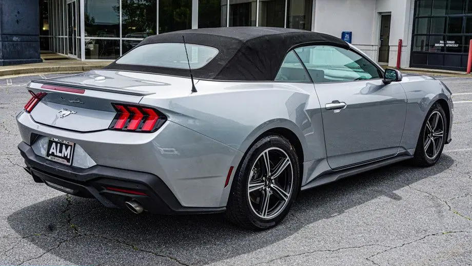 2025 Ford Mustang EcoBoost Premium