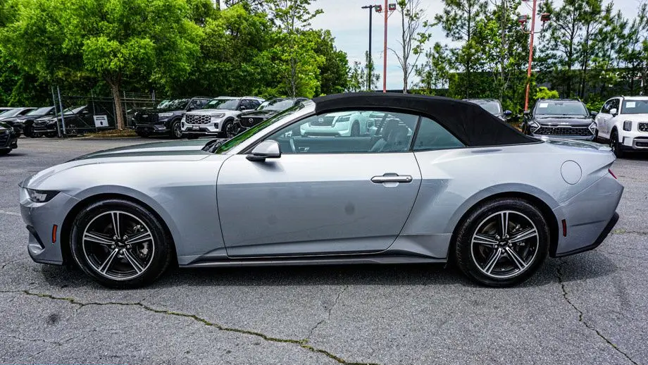 2025 Ford Mustang EcoBoost Premium