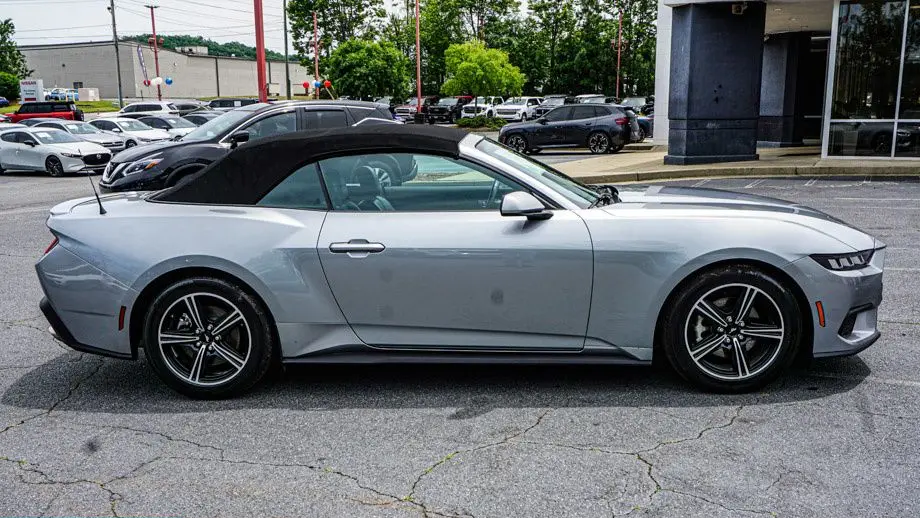 2025 Ford Mustang EcoBoost Premium