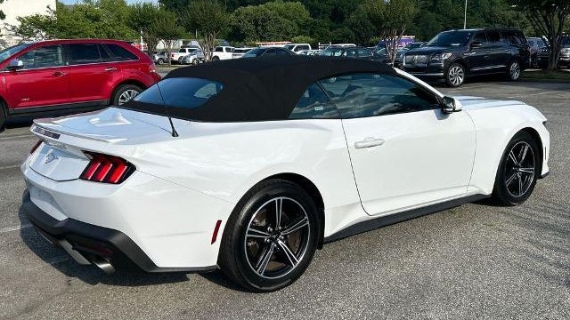 2025 Ford Mustang EcoBoost