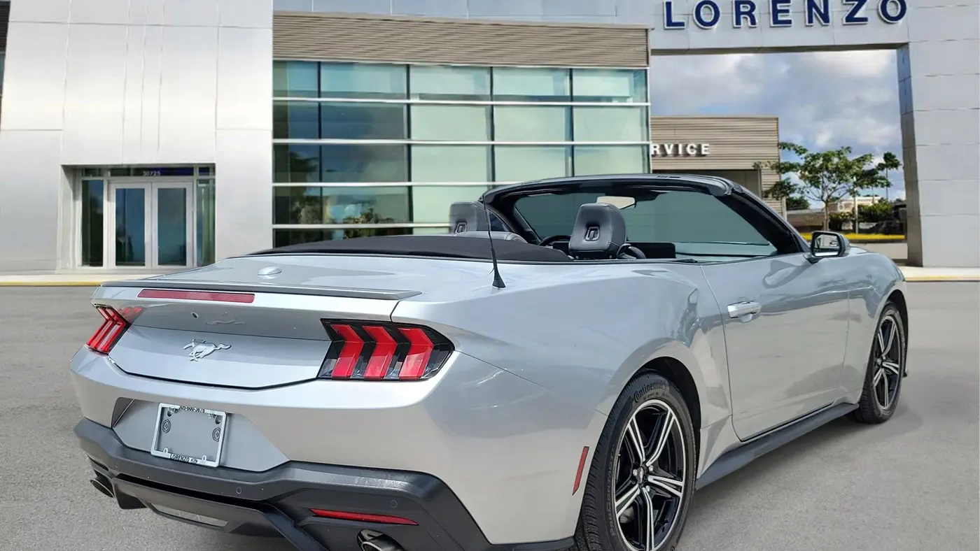 2025 Ford Mustang EcoBoost