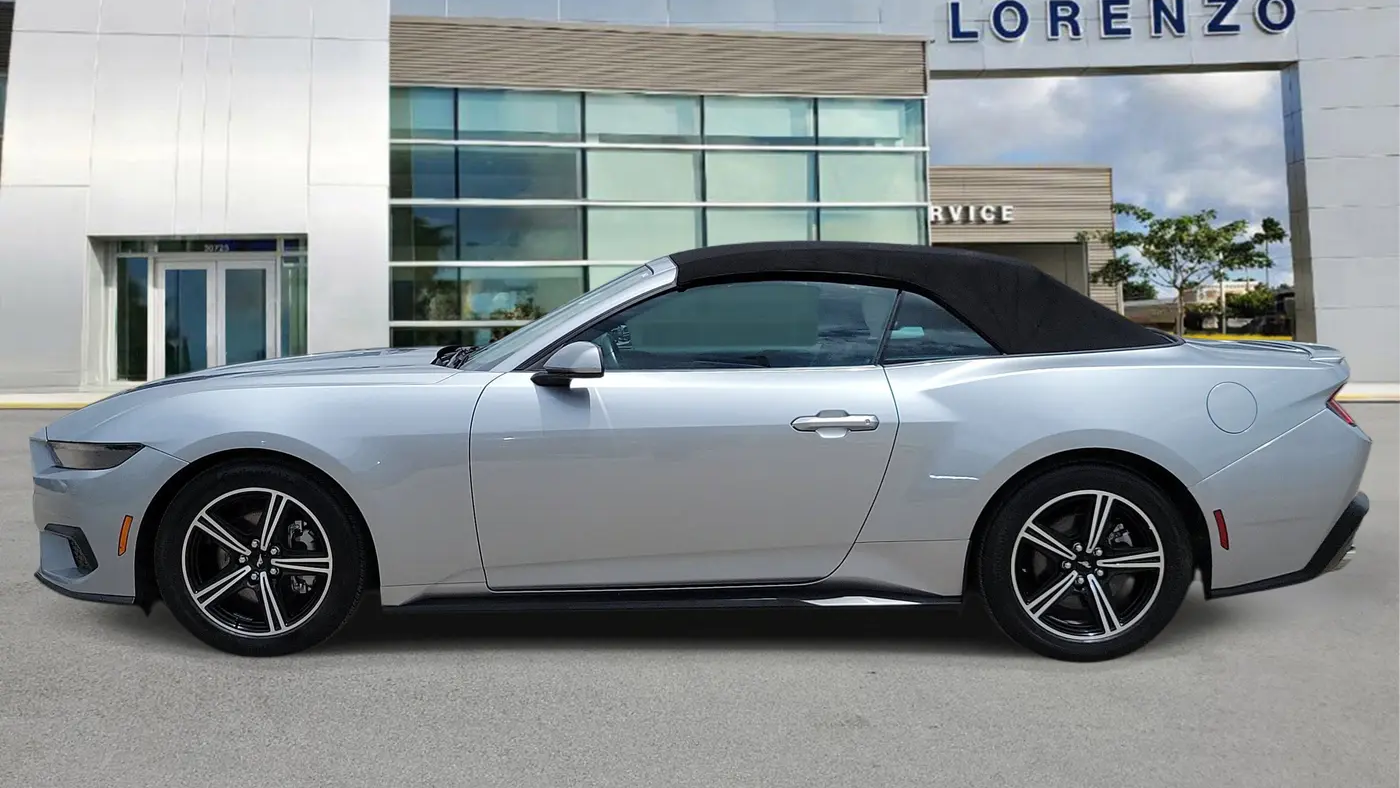 2025 Ford Mustang EcoBoost